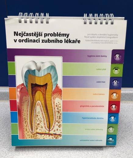 Další metody motivace představují obrázky a atlasy. Poslouţí při seznámení pacienta s anatomií zubů.
