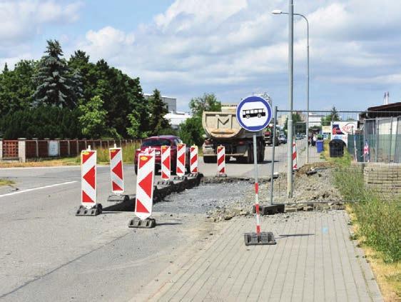 REKONSTRUKCE AUTOBUSOVÉ ZASTÁVKY NA ULICI ŠLECHTITELŮ Na ulici Šlechtitelů byla letos vybudována nová autobusová zastávka autobusů č. 13 a 22. Byl zde také osazen přístřešek s označníkem.