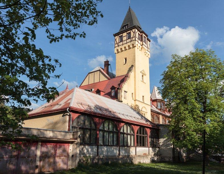 Vede po chodnících, ale ve dvou místech jsou schodiště. Chcete-li tedy hru absolvovat i s menším dítětem v kočárku, zvolte mezi 3. a 4., 4. a 5. zastavením alternativní trasu.
