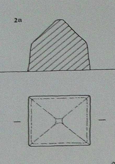 11. Podoba a půdorys pohřební stavby pyramidálního