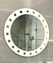 ALE Zrcadlo s motivem Kolečka Spiegel mit Tupfen Motiv Mirror with Dots