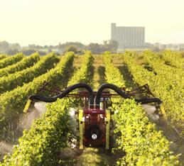 Pracovníci montážních linek jsou akreditováni v souladu s požadavky NSTS (National Sprayer Testing Scheme) se sídlem ve Velké Británii a JKI (Julius Kühn Institut) se sídlem v Německu.