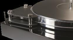 audiofily Podstava gramofonu je vyrobena CNC technologií z jediného kusu  (magnety jsou umístěny v nožkách).
