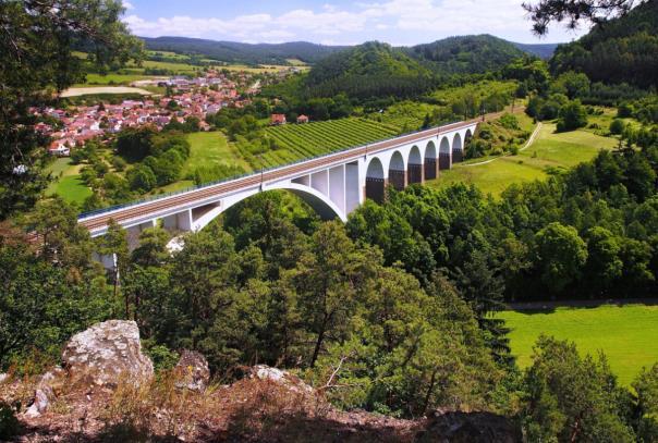 Studie proveditelnosti (posuzující varianty i z hlediska environmentálních střetů s důrazem na lokality