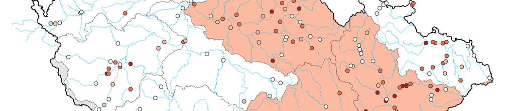 V celkovém meziročním srovnání byla v mělkých vrtech níže na 44 % území České republiky, než v březnu 2018, a to zejména v povodí horního Labe (60 %), Berounky (67 %) a Dyje (61 %).