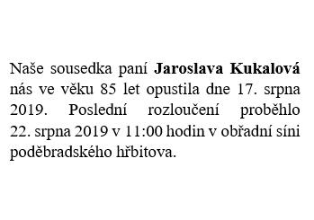 Tato výsadba v budoucnu více odstíní rodinné domy od silnice. Majitelky nemovitostí budou dohlížet na zdárný růst zeleně.