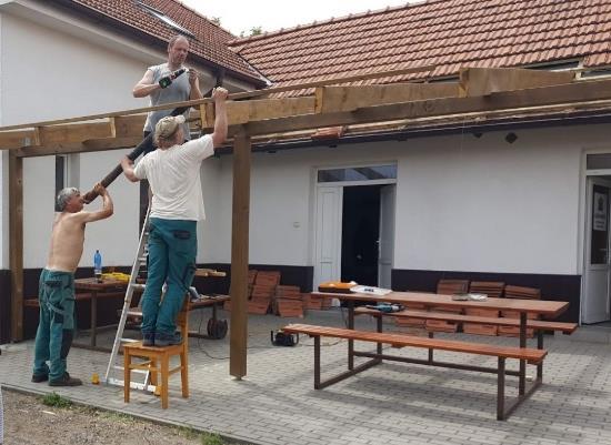 S myšlenkou uspořádat tuto kulinářskou soutěž přišel Jarda Hůla. Na Jardu máme pár otázek: Jardo, jak tě napadlo, zrovna Prostřeno?