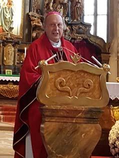 NÁVŠTĚVA BISKUPA PAVLA POSÁDA V pátek 26. října odpoledne přijel do Blatné pomocný biskup Mons. Pavel Posád na kanonickou vizitaci. V 17 hod. celebroval mši svatou.