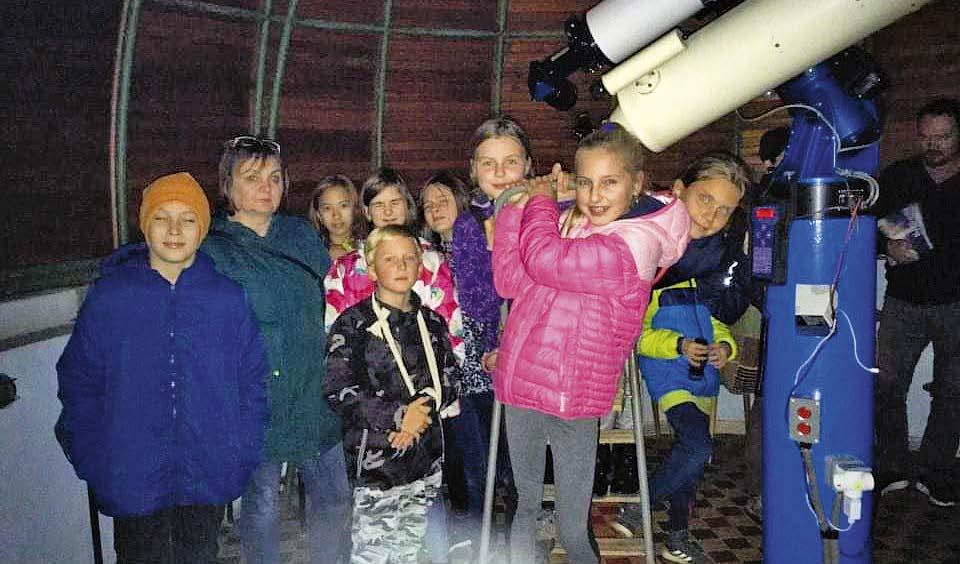 ZŠ, pak škola z Dolního Bousova a Osmileté gymnázium Mladá Boleslav. Ale i ostatní zápasy byly velmi těžké, a o to víc nás těší, že jsme se celkově umístily na 4. místě.