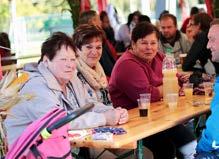 Páteční diskotéka byla v režii Rádia Hellax, celý večer nás provázela dobrá nálada a taneční hudba. Neděle patřila tradičně oldies party v podání DJ Fourcase.