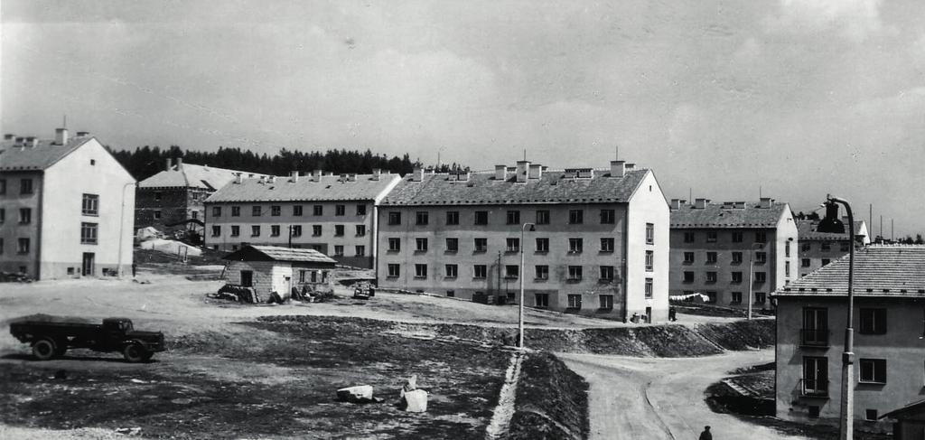 VD LIPNO DÍL 7. POLOVINA ROKU 1955 AŽ ROK 1956 HISTORIE Plán výstavby Lipna určoval, že koryto Vltavy má být převedeno do nového řečiště do konce roku 1955.