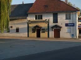 RESTAURACE Počet pohostinských zařízení v našem městě se letos nezměnil, občané si dle svého zájmu mohou vybírat mezi 9 z nich. Ve většině najdeme příjemné prostředí s možností celodenního stravování.