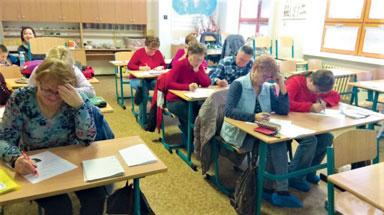 06/2020 strana 13 KLÁŠTERECKÉ NOVINY PRO RODINU Z našich škol * Z našich škol * Z našich škol * Z našich škol * Z našich škol Novinkami jsou přípravné studium pro tanec a divadlo TĚLOMLUVA, postupné