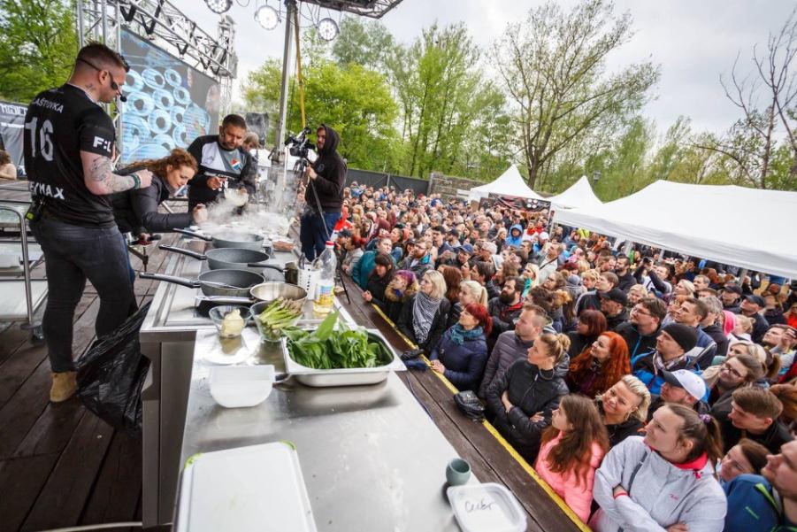 NAŠE PROJEKTY GARDEN FOOD FESTIVAL Garden Food Festival je o zážitku, nikoliv pouze o jídle. Popularizace gastronomie je směr, který jej přesně vystihuje.