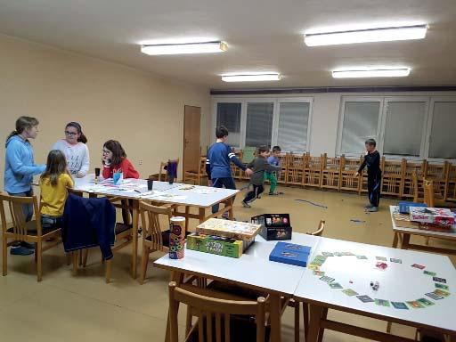 Pravidelné (páteční) schůzky dětí v NEDAklubovně Poslední lednový den tohoto roku se uskutečnilo první setkání dětí nově otevřené NEDAKlubovny.