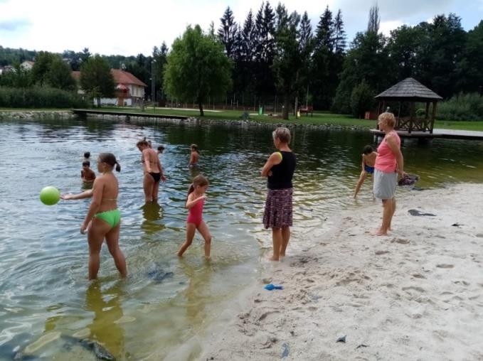 31. ročník Čistecké buchty STALO SE V sobotu 22. srpna bylo po ránu na volejbalovém hřišti nezvykle rušno.