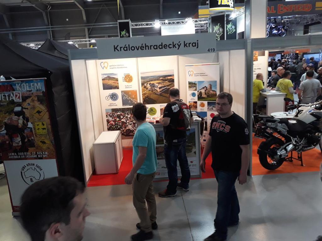 Motosalon Praha 28.2. 3. 3. Náš kraj se tohoto veletrhu zúčastnil vůbec poprvé, a to v rámci česko-polského projektu Kulturní a přírodní dědictví pro rozvoj česko-polského pohraničí Společné dědictví.