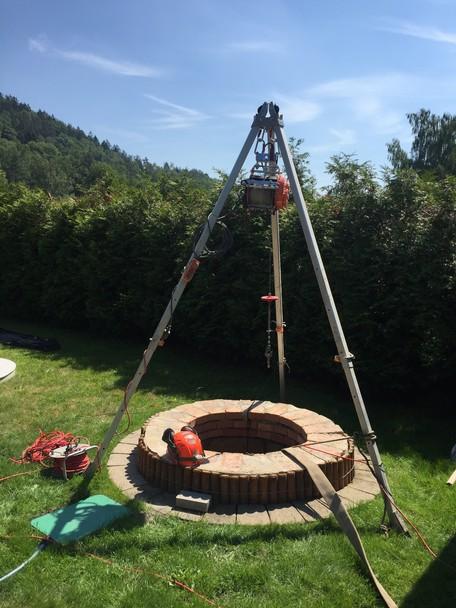 Perioda čištění je u každé studny idividuální a je třeba vycházet z předpokladu, kdy byla studna naposledy čištěna a kolik sedimentu bylo aktuálně vyzvednuto.