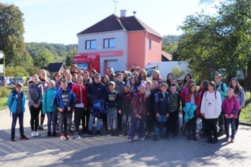 Na začátku roku jsme spolu s ekotýmem z Hnojníku a z Lichnova vyjeli na exkurzi do ekologické vesničky Hostětín. V rámci spolupráce jsme navštívili také ekotým ZŠ v Dobré.