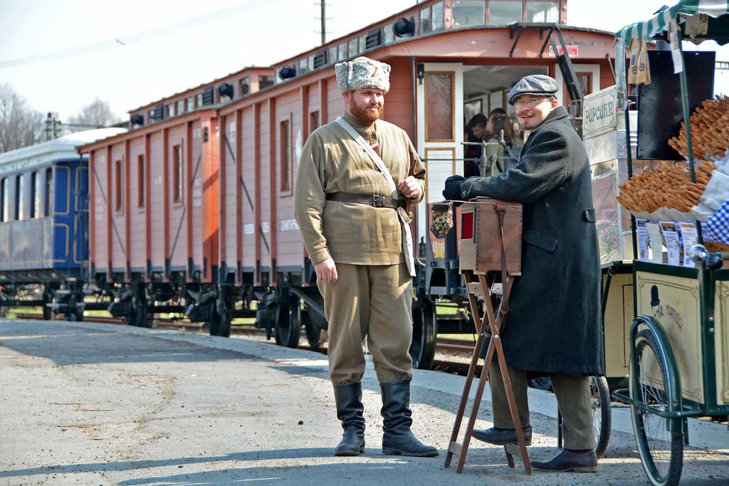 Díky Legiovlaku se mohli návštěvníci vrátit v čase a seznámit se s vojenskou historii naší země formou bezplatných komentovaných prohlídek.