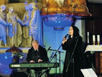 Třetí adventní neděle patřila romantické hudbě Koncert Zory Jandové, Esther Mertové, Zdenka Merty (doprovázel na klávesy) a Josefa Štěpánka (doprovázel na kytaru a mandolínu) sliboval romantický