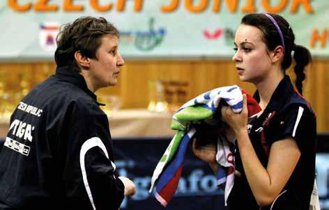 a turnaje je něco jiného. Hrála jsem některé turnaje, měla jsem hrát i extraligu, ale muži se začali bouřit, protože jsem několik dobrých hráčů na turnajích porazila.