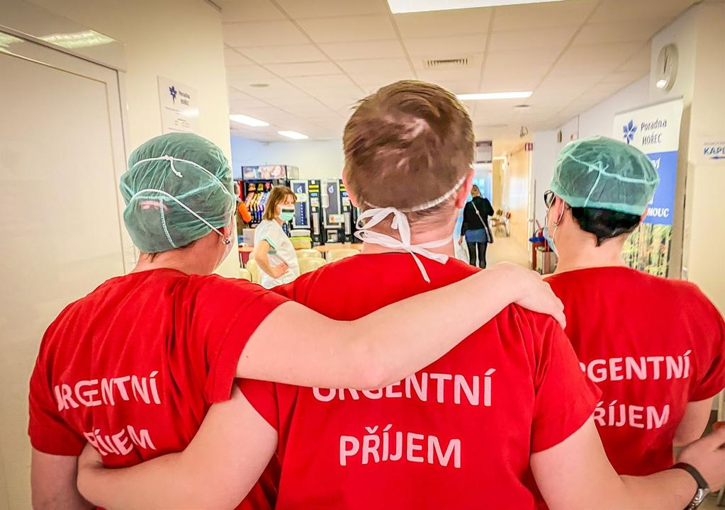 3.1 Léčebná péče ZÁKLADNÍ DATA ZA PRACOVIŠTĚ 2011 2012 2013 2014 2015 2016 2017 2018 2019 2020 Z TOHO AMBULANCE (BODY) 909 219 803 972 039 821 979 549 034 1 069 514 766 1 138 949 247 1 258 681 881 1