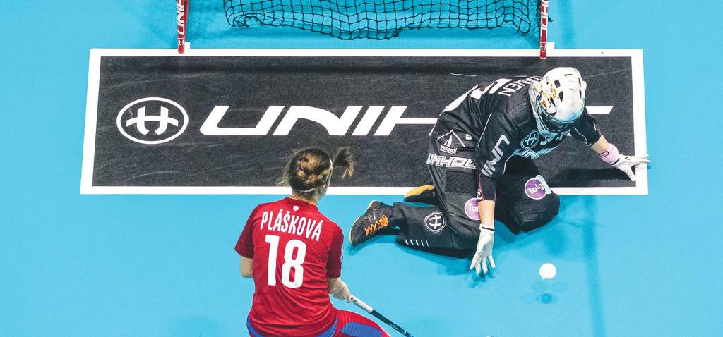 Medicína a vrcholový sport jdou dobře dohromady Studentka čtvrtého ročníku všeobecného lékařství na 1. LF UK hrála v dětství nejprve fotbal, odkud ji v 11 letech její kamarád přivedl k florbalu.