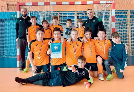duben 2022 Vratimovské noviny 19 Stolní tenis TTC MG Odra GAS Vratimov Oddíl stolního tenisu TTC MG Odra GAS Vratimov, hrající v našem městě 3.