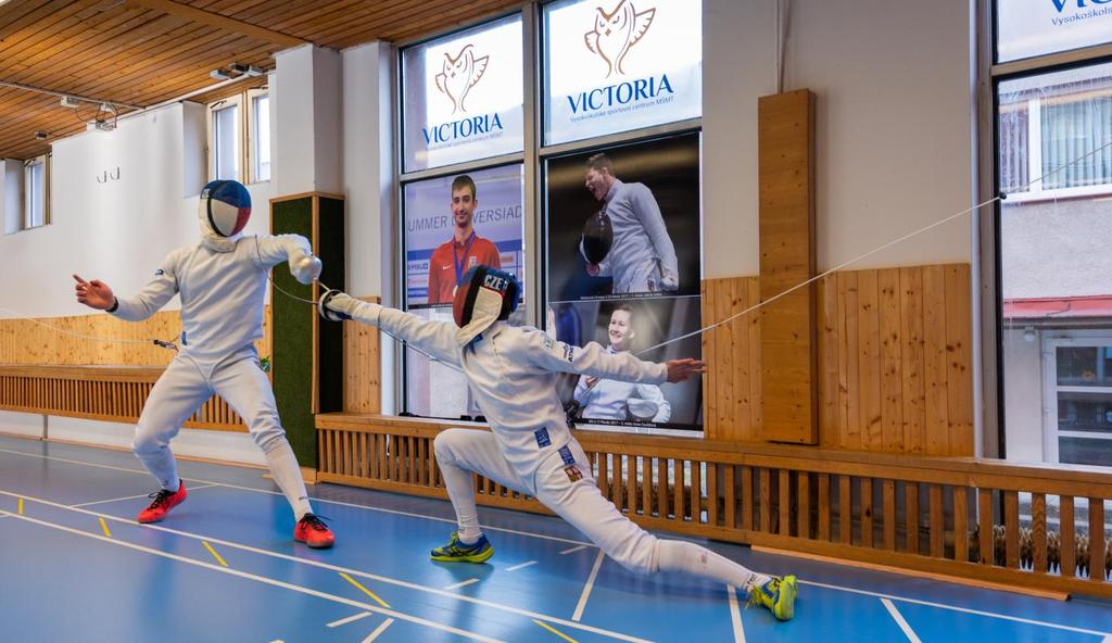 Sportovní sekce šerm V mezinárodní konkurenci je schopen český šerm, kam patří sportovci sekce šermu VICTORIA VSC, velmi dobře konkurovat špičkovým šermířům z tradičních šermířských zemí na