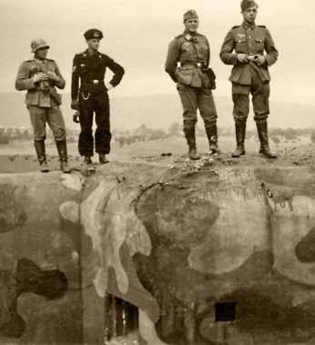 Skupina 1, nestandardní vyšší jednotka zajištění hranic od jara do podzimu 1938 Tabulka č. 7 Stav munice přidělené Skupině 1 k 1. 10. 1938 Tento motiv vznikl počátkem října 1938 jako památeční snímek.