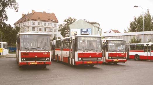 DP DopravnÌ podnik hl. m. Prahy, akciov spoleënost V 1. pololetì jsme se nevïnovali jen hospoda enì roku 2001, ale takè ukonëenì hospoda enì roku 2000. Dne 13.