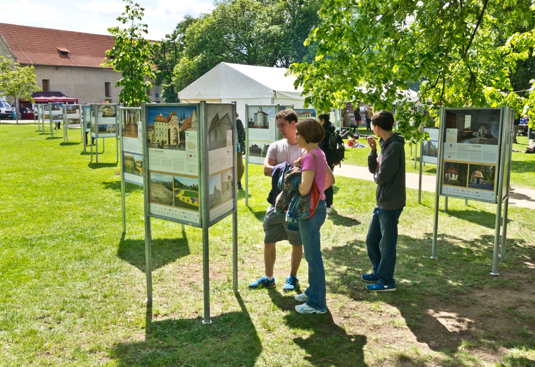 Z Z činnosti SPOV Čr 15 Vrcholí registrace proměn pro národní putovní výstavu Má vlast cestami proměn 2015 Víte, co má společného Bečovská botanická zahrada, zámek Korozluky, naučná stezka Krásné