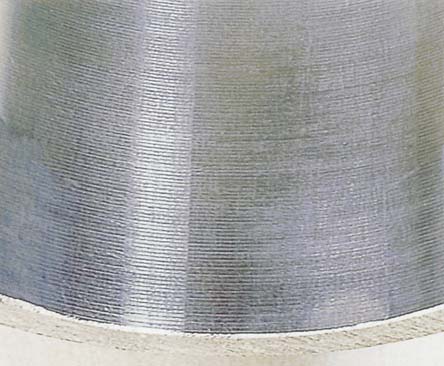 Trubky pro hydraulické válce Pro konečnou úpravu vnitřního průměru ocelových trubek pro hydraulické a pneumatické válce jsou v současné době používány dvě technologie tradiční honování a kombinované
