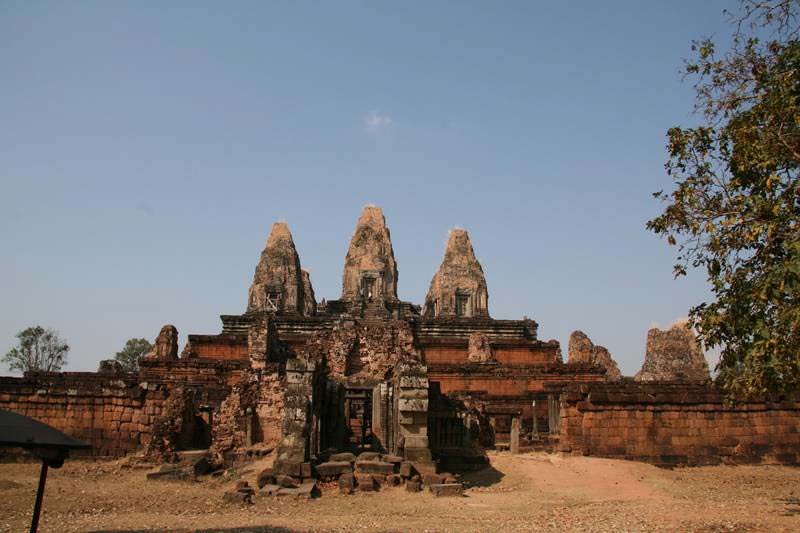 Prai Rup (Chrám inkarnace) Zjištěné informace měly velmi důležitý charakter právě pro chystanou výstavbu umělých pyramidových polí na území dnešního Ruska.