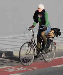 LIDÉ A JÍZDNÍ KOLA Doprava a rekreace pestrost cyklistů, rozmanitost požadavků: na jízdním kole jezdí mnoho lidí, často však velmi odlišně a z různých důvodů