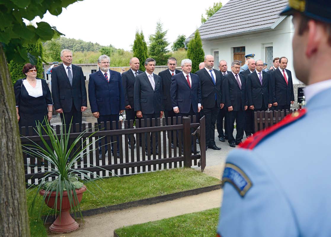 Zatímco rozlišovat některé spoluobčany podle regionů je někdy obtížné, hnědočechy prý poznáte hned. Je to snadné, prostě je vám z nich špatně, vysvětlil Bernat. Souhlasíme.