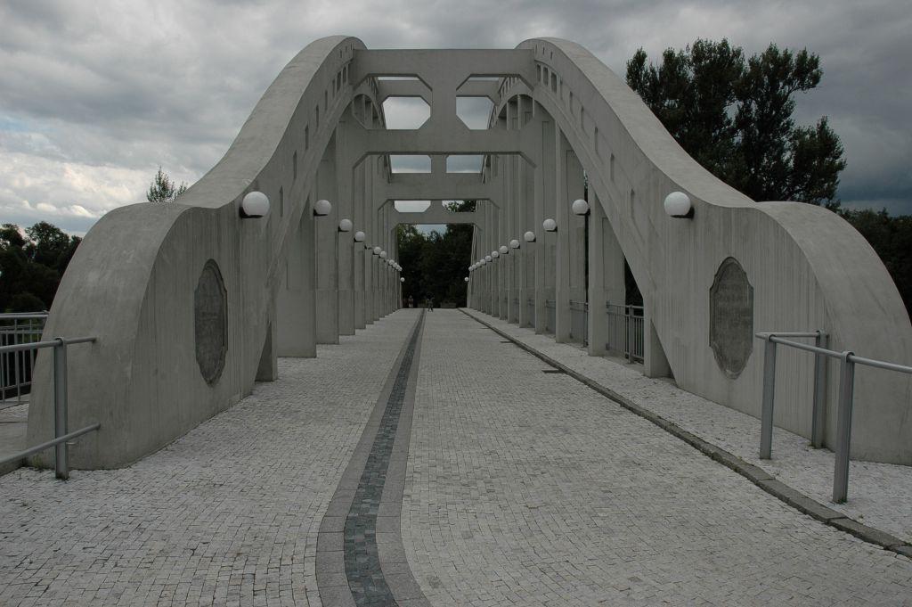 Silniční most, Krviná Lázně Drkov Ţelezobetonový obloukový most z