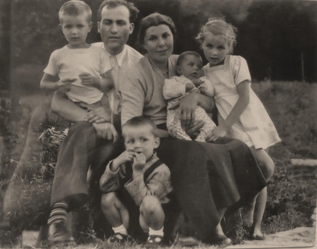 Obrázek 3: Oravský Podzámok, Oravský hrad, pohled na hlavní věž z13.st., současný stav. Foto: Oravské Muzeum. Obrázek 4: Josef Winterhalder ml.