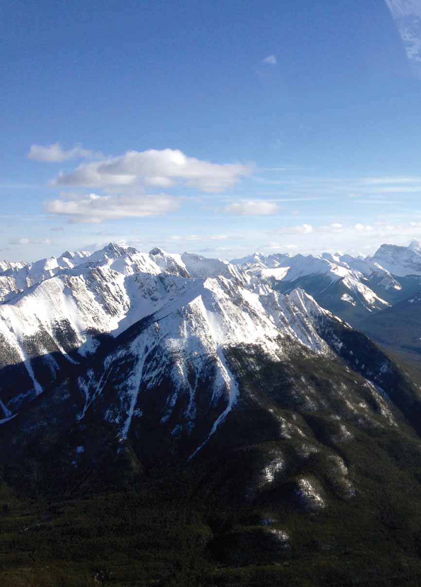 Text a foto: Pavel Valenta Malý výlet do velkých hor: Rocky Mountains shora i zdola Jenže člověk míní a život mění, a tak se mi to povedlo naposledy před dvaceti lety, protože z provozních důvodů