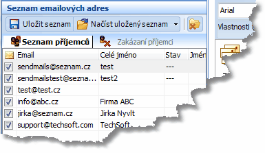 14 SendMails Nevýhody: - pomalejší odesílání (každý email se musí "protlačit" do internetu zvlášť) Příjemci v kopii je vždy vytvořena jedna zpráva pro určitý počet příjemců.