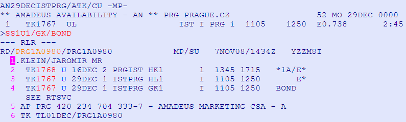 V rezervaci vidíme, že na zpátečním letu není volné místo, tento segment je na čekací listině, na tzv. waitlistu (status HL Have Listed).