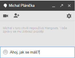 Po jeho nalezení lze zahájit tzv. Hangout (neboli "zavěsit se" vzájemně). V předchozích verzích na tomto místě byla nápovědová bublinka s větou "Zahájit chat s tímto kontaktem".