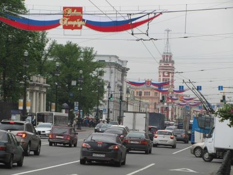 1.1.4 INDIVIDUÁLNÍ DOPRAVA Individuální doprava je opakem veřejné dopravy, tj. není veřejně dostupná, je provozována vlastními nebo pronajatými prostředky, případně je zajišťována na zakázku.