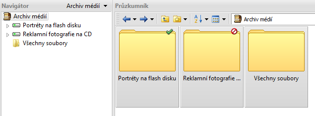 Přidáním média nás provází průvodce. V prvním okně Cesta vybereme jednotku nebo cestu. Klepneme do tlačítka Další. Ve druhém okně Typy souborů vybereme typy souborů, které mají být na médiu sledovány.