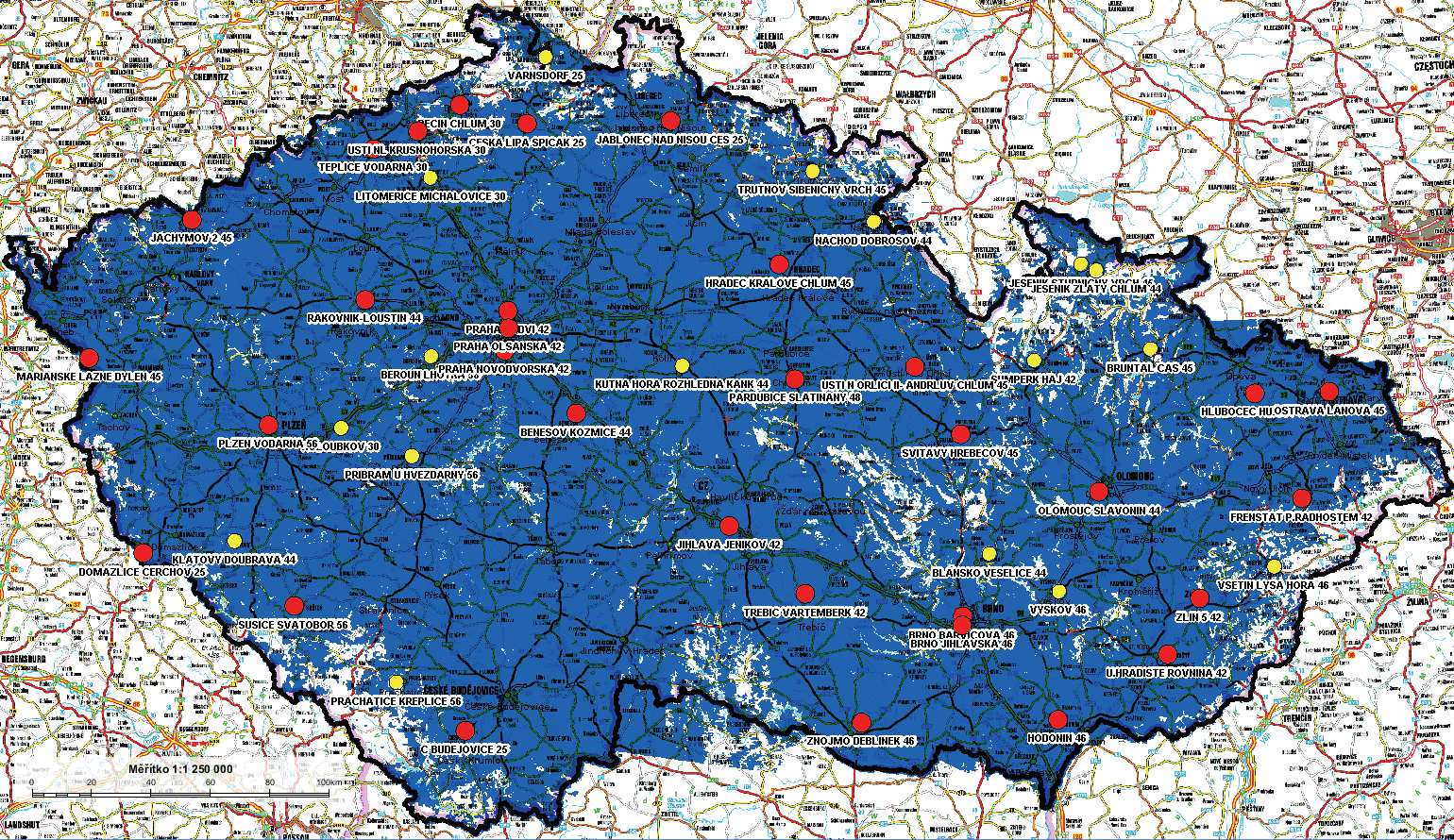 DVB-T vysílací síť MUX 4 Všechny programy jsou distribuovány z HE v