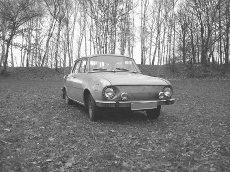 Škoda Octavia (1959) Na rozdíl od předchůdce Spartaka, který měl listová péra, měla Octavia vinuté pružiny a příčný stabilizátor. Měla i zakulacenou palubní desku.