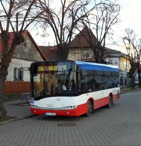 přepravce, provozní rychlost do 90 km, přepravní rychlost cca do 30-40 km/h, jízda po místních komunikacích), meziměstskou a dálkovou (linky v řádek desítek až stovek kilometrů, řekněme 100-400 km,