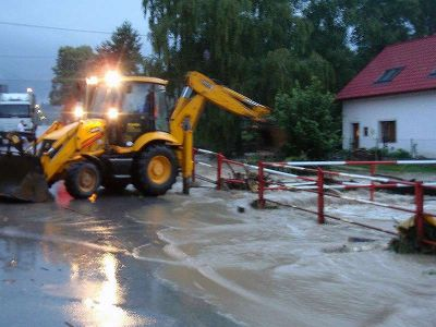 HLAS VENKOVA občasník pro venkov HLAS VENKOVA... občasník pro venkov Přitom stačilo již jen málo a povodňové škody z letošních květnových srážek mohly dosáhnout výrazně většího rozsahu.
