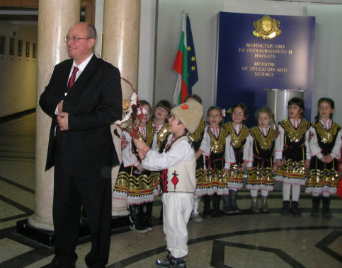 Články Oslava Vasilitsa v Bulharsku Po dobu šesti let centrum Amalipe pokračuje v tradici připomenutí Vasilitsa a to nejen jako začátku nového roku pro Romy (v minulosti se jednalo také o Bulhary),